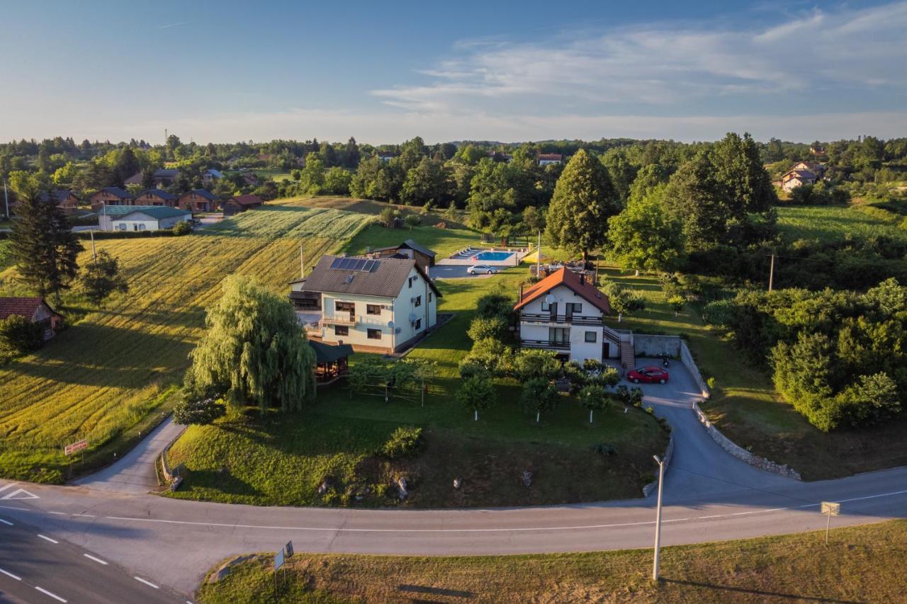 Apartments Lucija Слуни Екстериор снимка